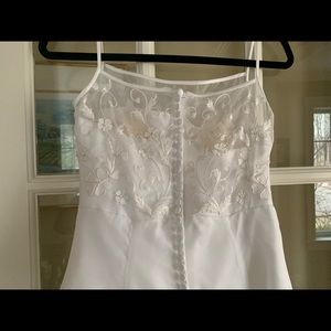 Wedding gown